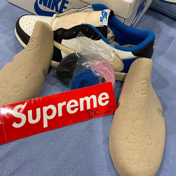 Travis Scott x Fragment Jordan 1 low size 11 100% authentic - Picture 9 of 16